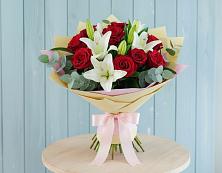 Букет цветов из:  Лилии и Розы #REPLACE_PRED# Калиновском