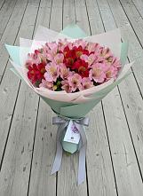 Букет цветов из:  Альстромерии #REPLACE_PRED# Калиновском