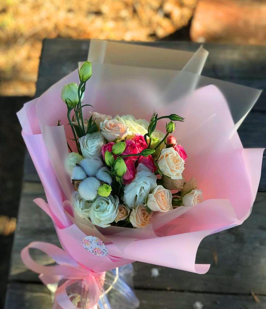 Букет цветов из: Розы и Лизиантусы в Калиновском