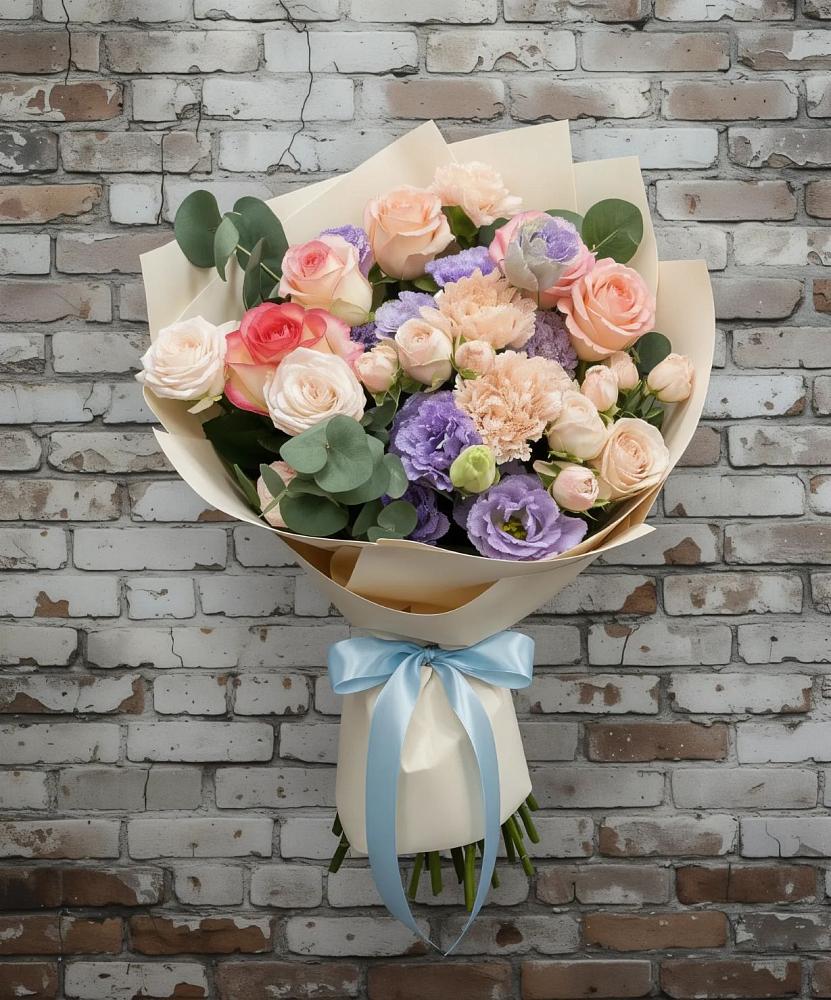 Букет цветов из: Розы, Лизиантусы и Гвоздики в Калиновском