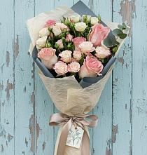 Букет цветов из:  Розы #REPLACE_PRED# Калиновском