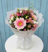 Букет цветов из:  Герберы, Альстромерии и Лизиантусы в Калиновском