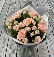 Букет цветов из:  Розы #REPLACE_PRED# Калиновском