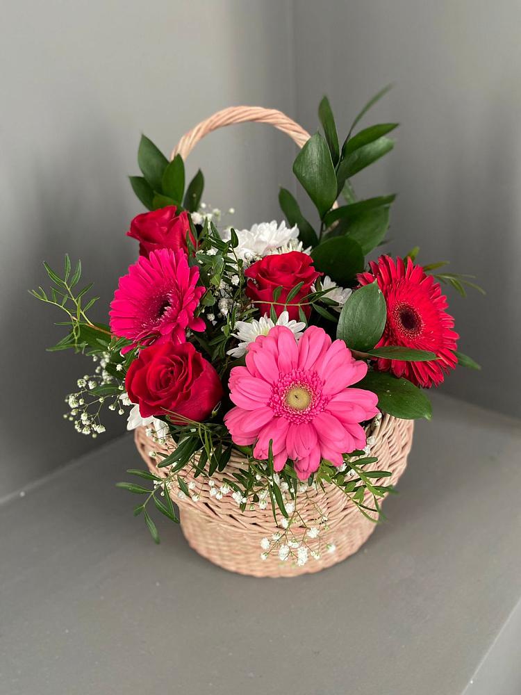 Цветочная композиция из Розы, Хризантемы и Герберы в корзине в Калиновском