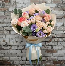 Букет цветов из:  Розы, Лизиантусы и Гвоздики в Калиновском